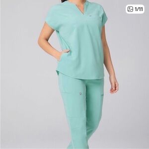 Fabletics Sea Glass Green Scrub Set NWT
